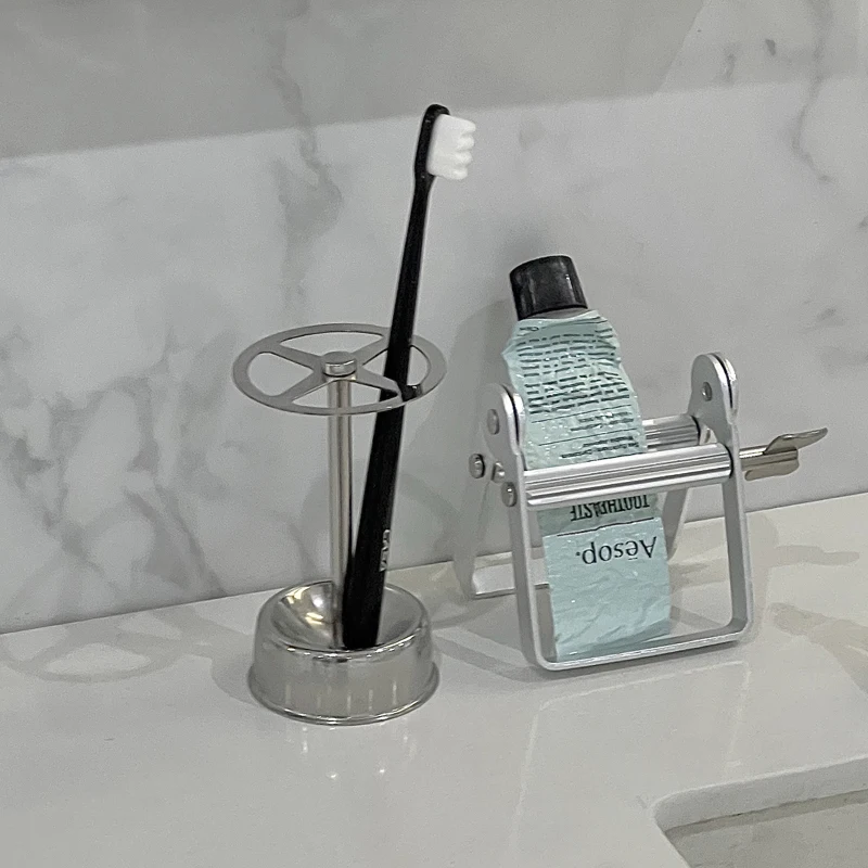 Zara Home Bathroom Accessories - Exprimidor de pasta de dientes de