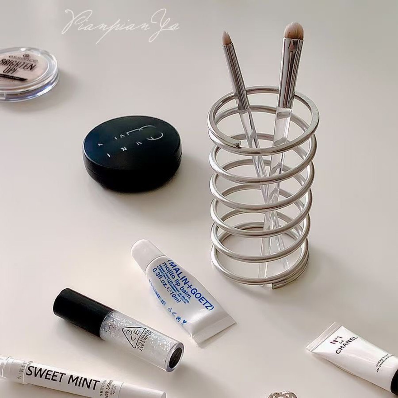Soporte de cepillo de dientes  - Zara Home Bathroom Accessories reseña y precio